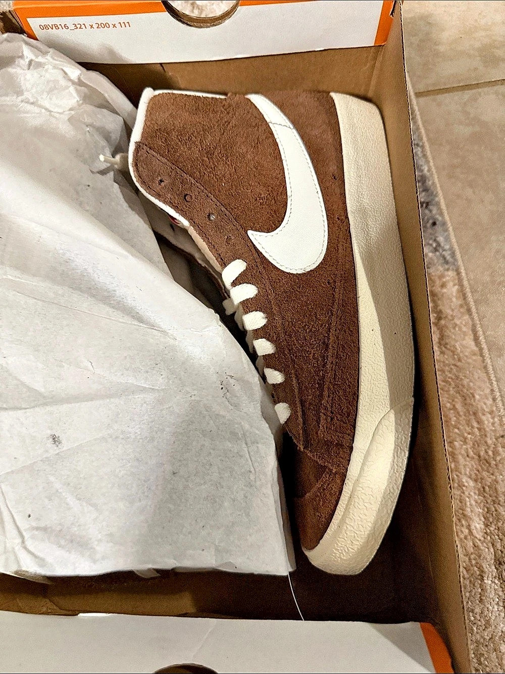 Nike Blazer Mid '77 Vintage Brown White Sneakers US 8.5 Like New